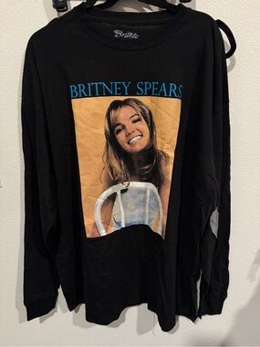 Forever 21 Black Tee with Tan Graphic Portrait